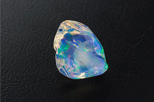 水晶欧泊