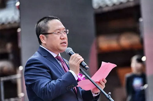 刚泰控股董事长_环球控股董事长钱峰雷