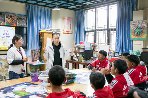 I Do用艺术点亮梦想，用爱践行品牌社会责任