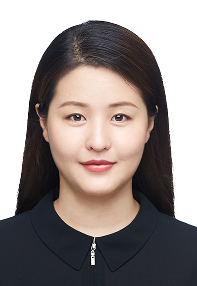 陈玲玲2寸.jpg
