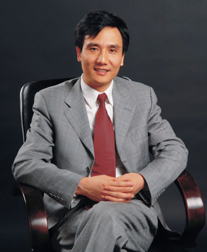 翠绿珠宝董事长黄万洲_翠绿珠宝董事长黄炳标(2)